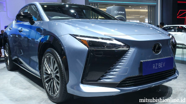 Penjualan Mobil Listrik Premium Lexus Cemerlang